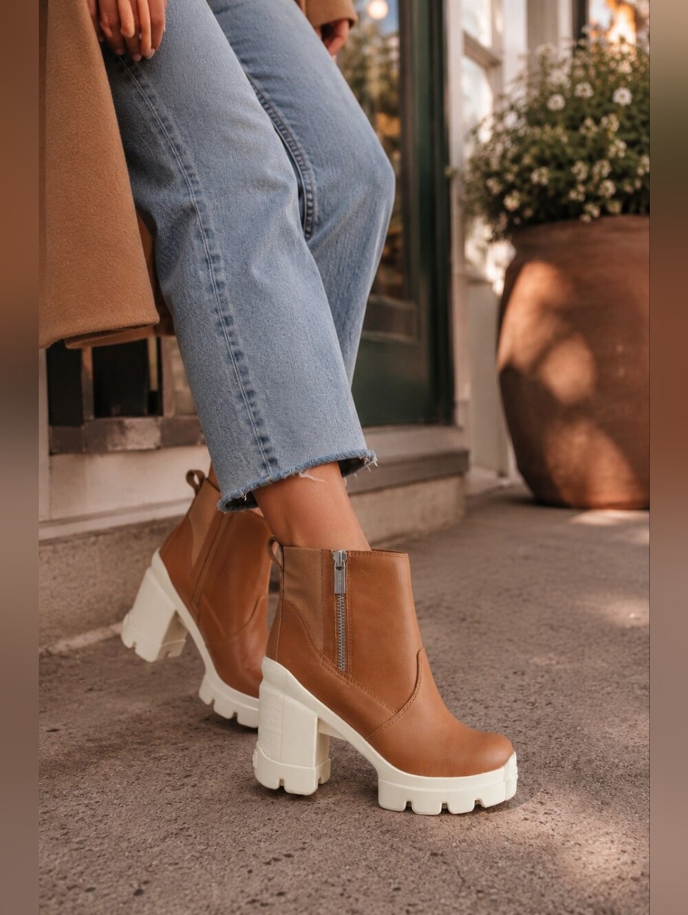 Sorel Caribou X Heel Chelsea Boots